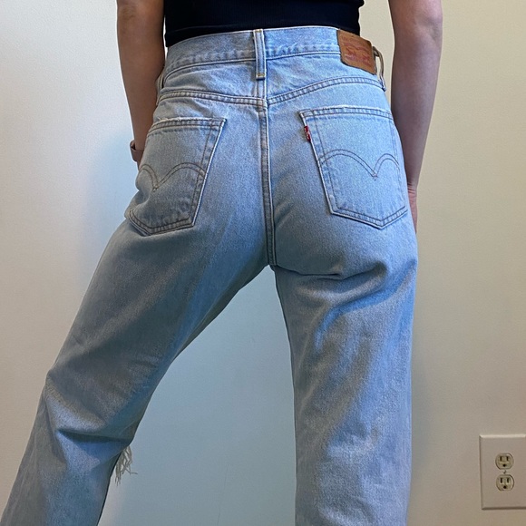 LEVIS - Picture 5 of 9
